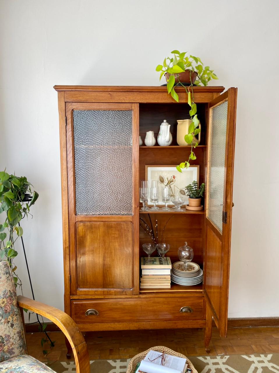 restauração de móveis clássicos