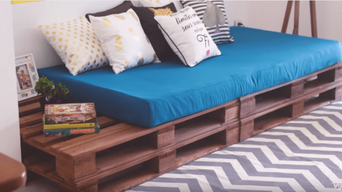 Como Escolher as Melhores Almofadas e Acabamentos para Seu Sofá de Pallet