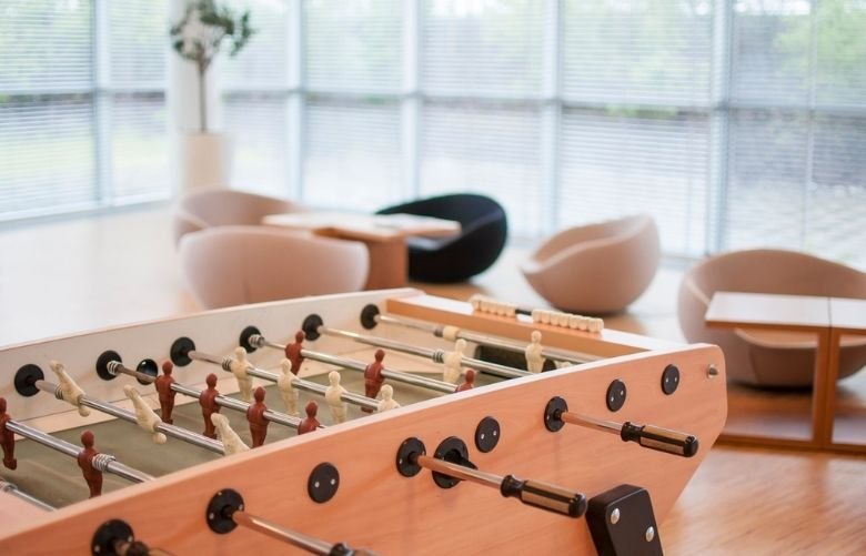 como montar sala de jogos completa