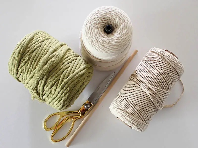 Como Escolher os Melhores Fios para Seus Projetos de Macramê
