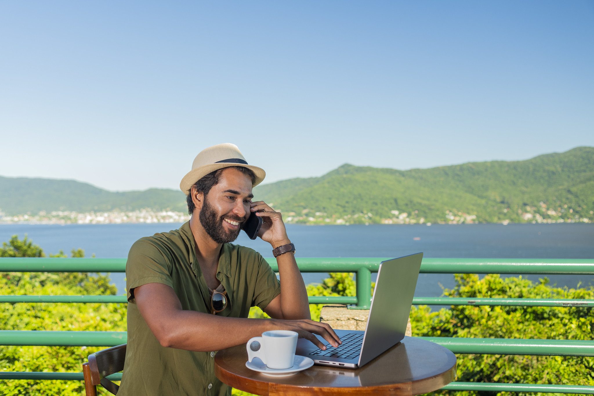 Superando a Solidão: Dicas para Nômades Digitais Criarem Conexões Profundas