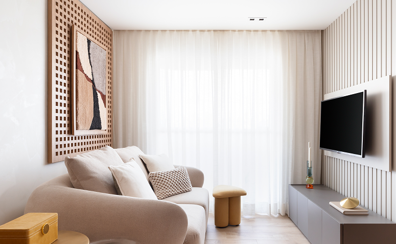 o que colocar na parede atras do sofa