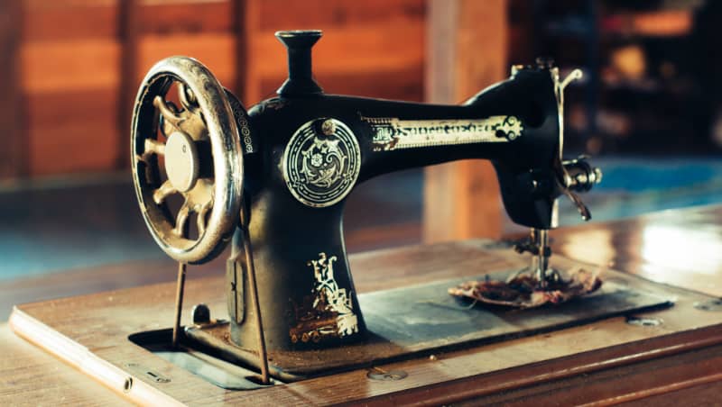 Onde Aplicar a Costura Inglesa: De Jeans a Camisas Sociais