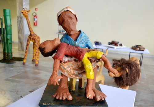 A História do Papel Machê: Da China ao Brasil