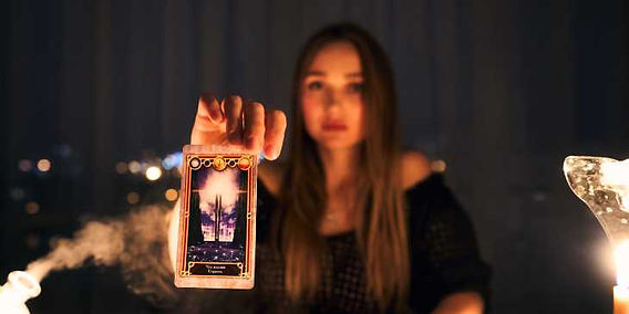 Guia Completo: Arcanos Maiores e Menores do Tarot Explicados