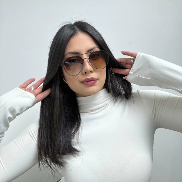 Como combinar óculos aviador com seu look