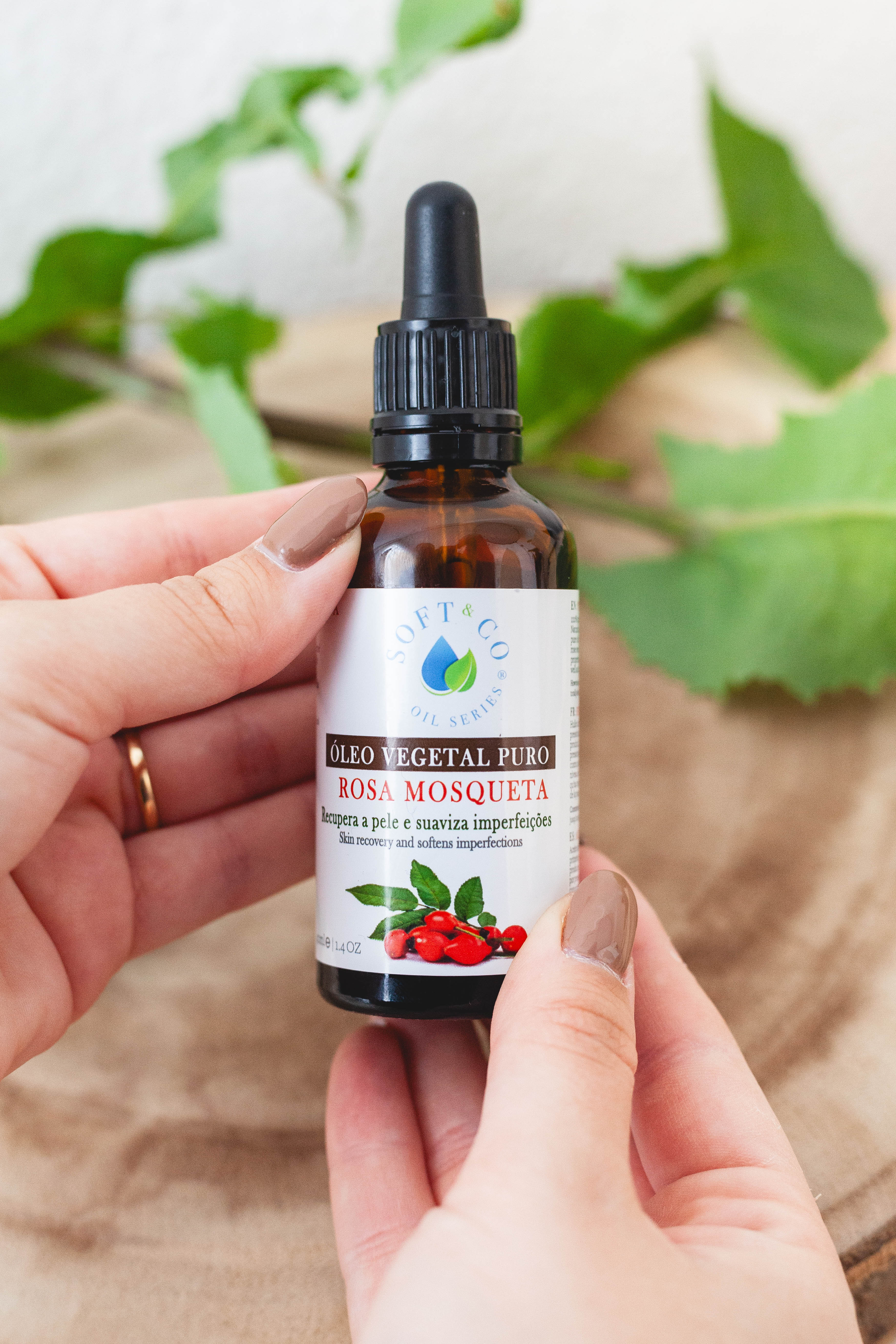 Óleo de Rosa Mosqueta vs. Outros Óleos Faciais