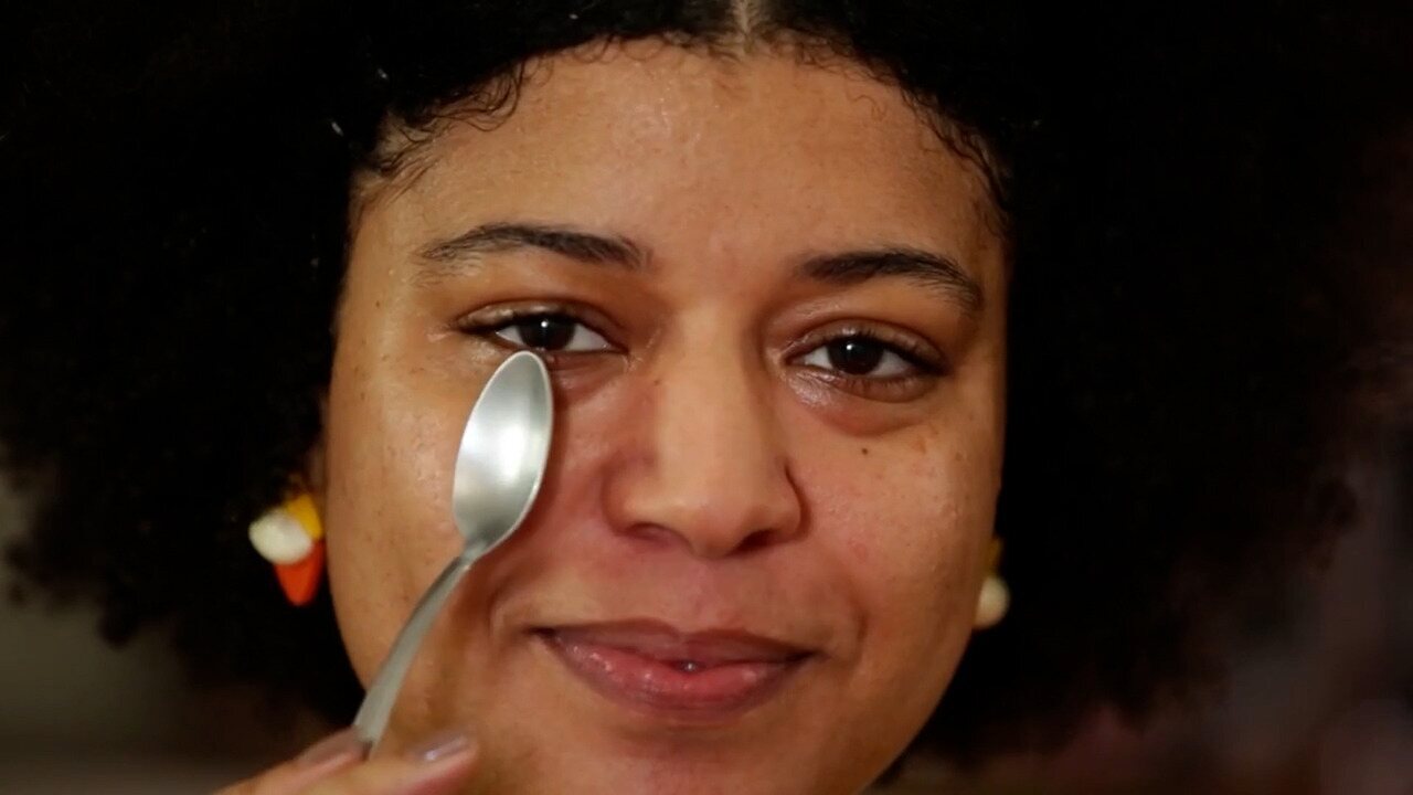 Dicas Caseiras e Prevenção: Como Reduzir Olheiras Naturalmente