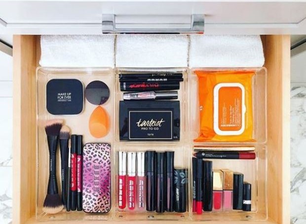 DIY: Soluções Criativas e Baratas para Organizar Suas Maquiagens em Casa