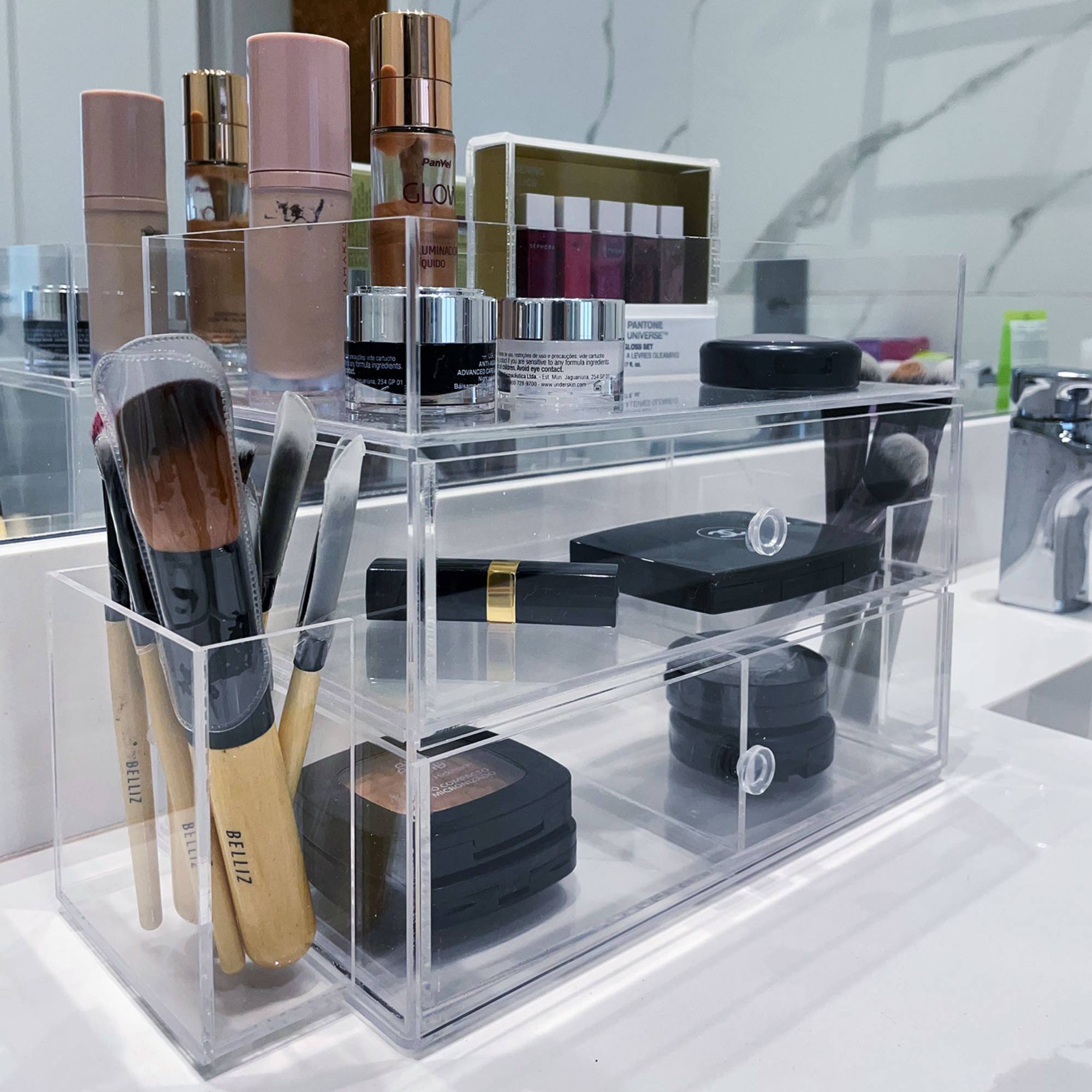 Guia Completo: Como Escolher o Organizador de Maquiagem Ideal para Seu Espaço