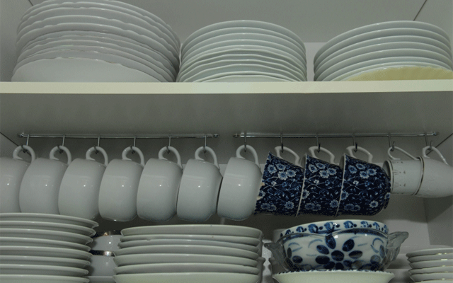 Organização por Frequência de Uso: Otimizando o Acesso às Suas Xícaras