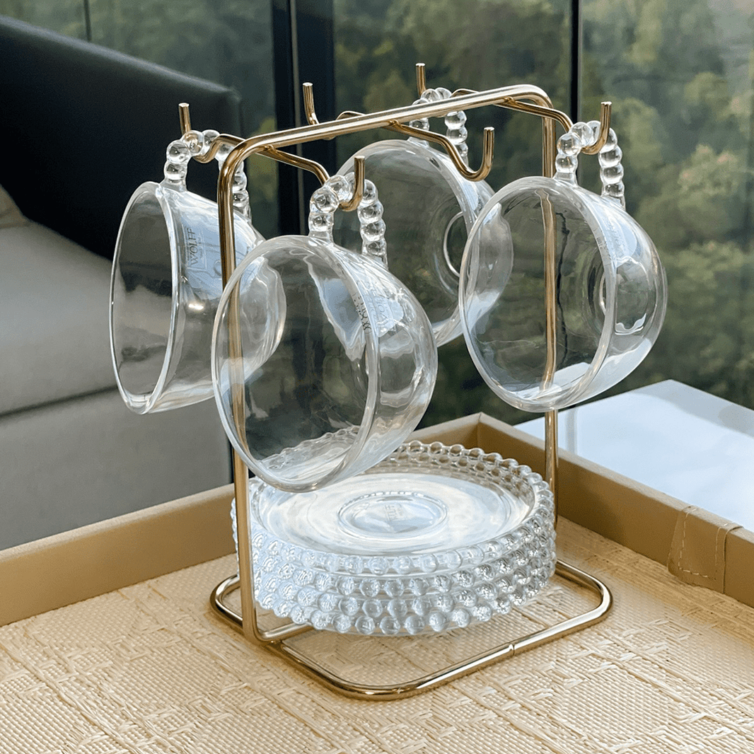 5 Soluções Criativas para Organizar Xícaras em Armários Pequenos