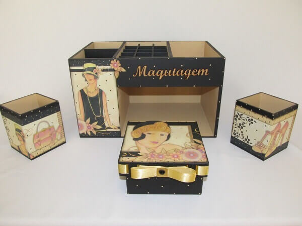 Decoração Sustentável: Personalize seu Organizador de Maquiagem com Tecidos e Papéis