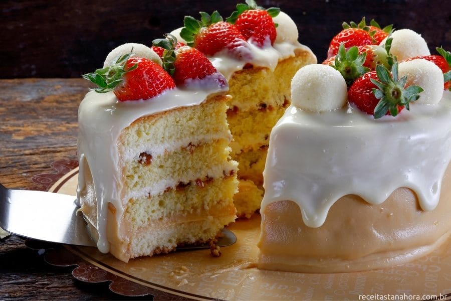 Ideias de temas de bolo infantil para combinar com sabores clássicos