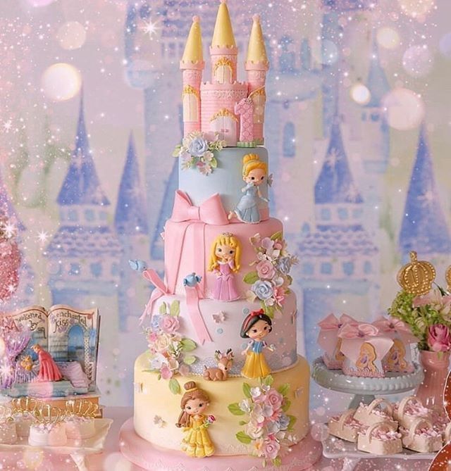 Como escolher a massa ideal para bolos decorados infantis