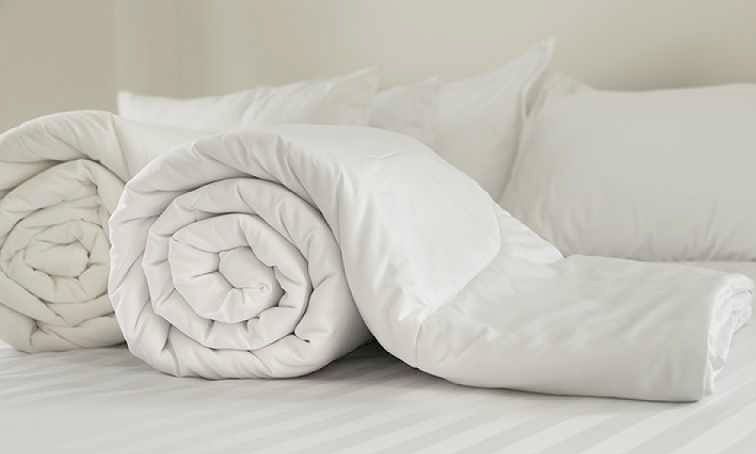 para tirar cheiro de poeira da roupa de cama