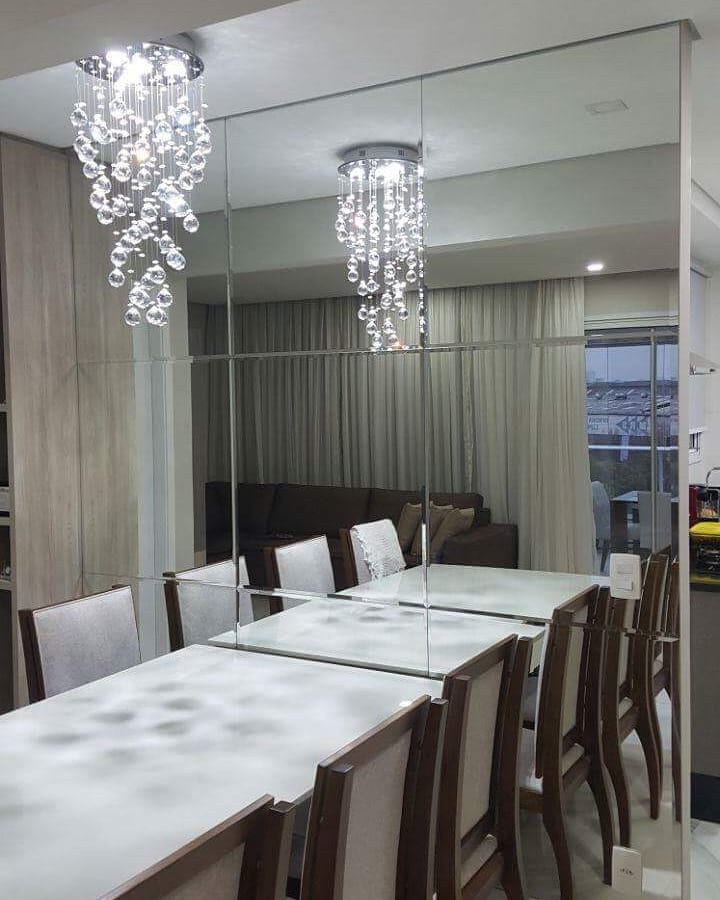 Espelho Mosaico vs. Espelho Inteiriço: Qual Escolher?