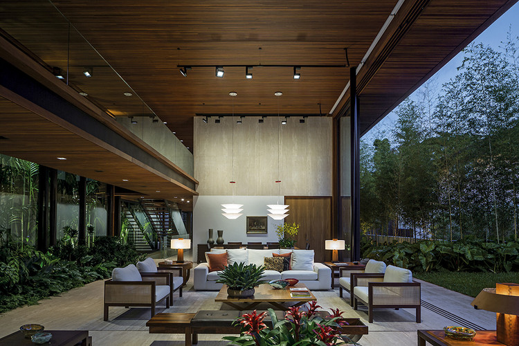 O impacto do pé direito duplo na valorização do imóvel