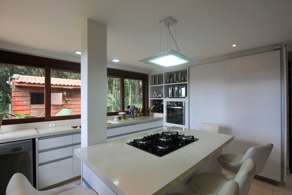 Custo médio península de cozinha