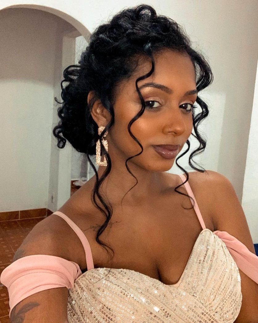 A Importância do Pente Correto para Evitar Quebra em Cabelos Crespos