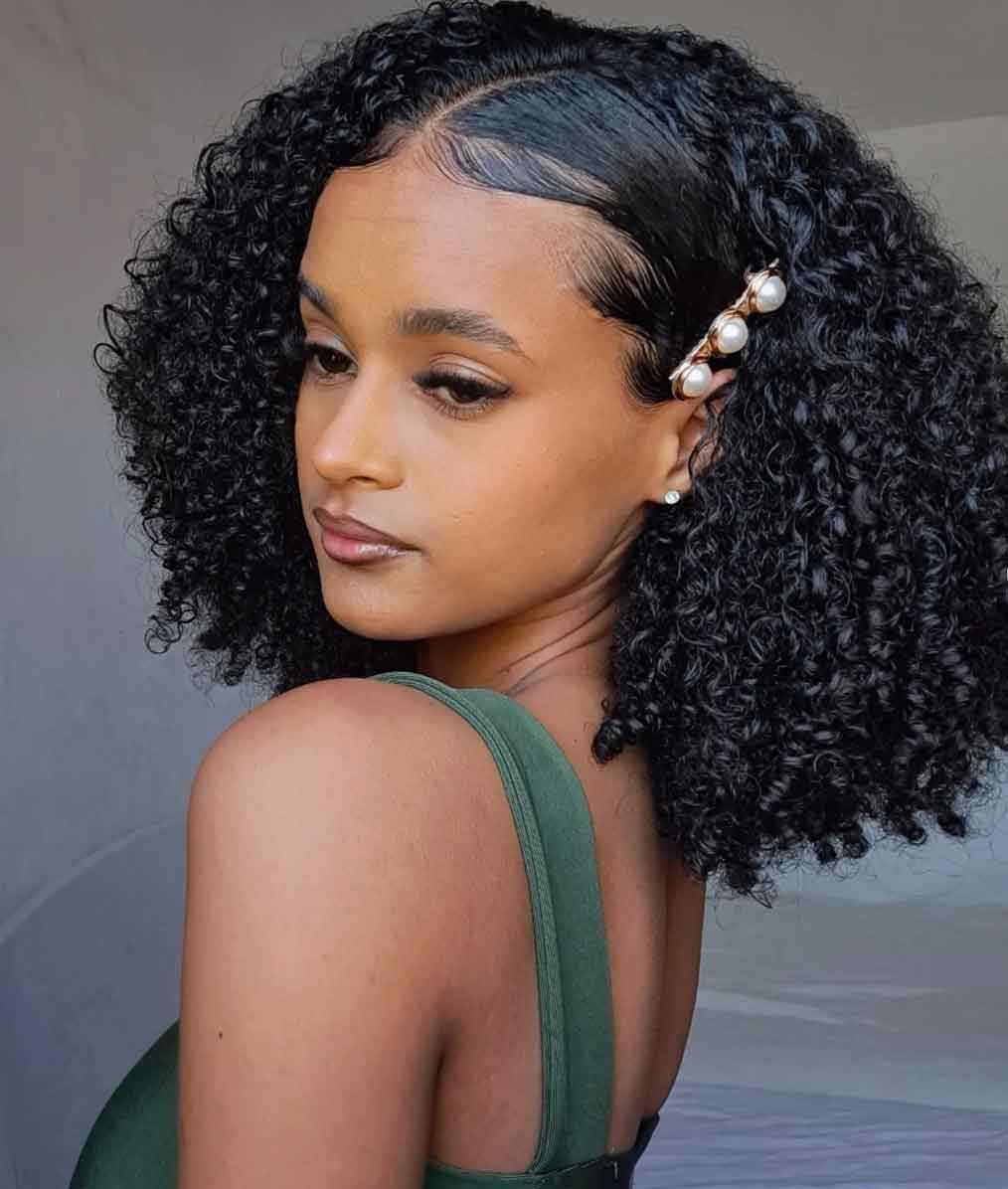 penteados para cabelo cacheado casamento