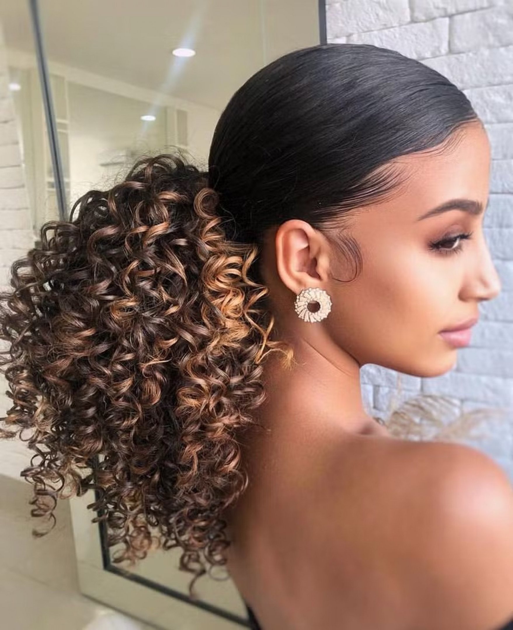 Como escolher o penteado perfeito para seu tipo de cacho