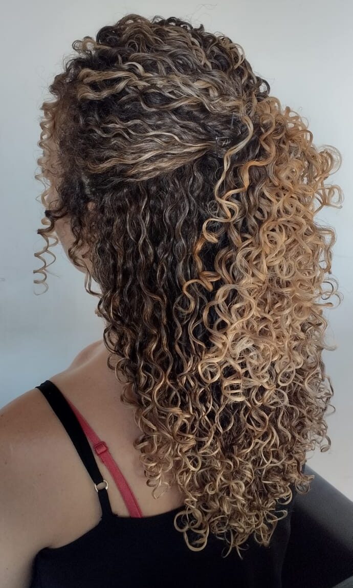 acessórios para cabelo crespo curto elegante
