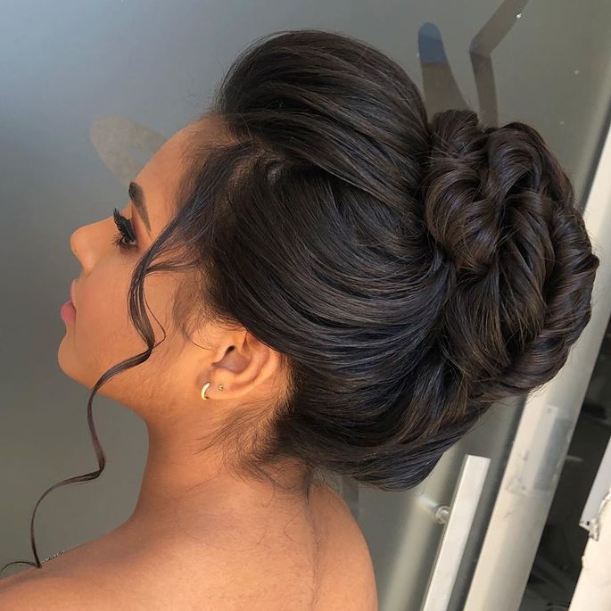 penteados presos elegantes