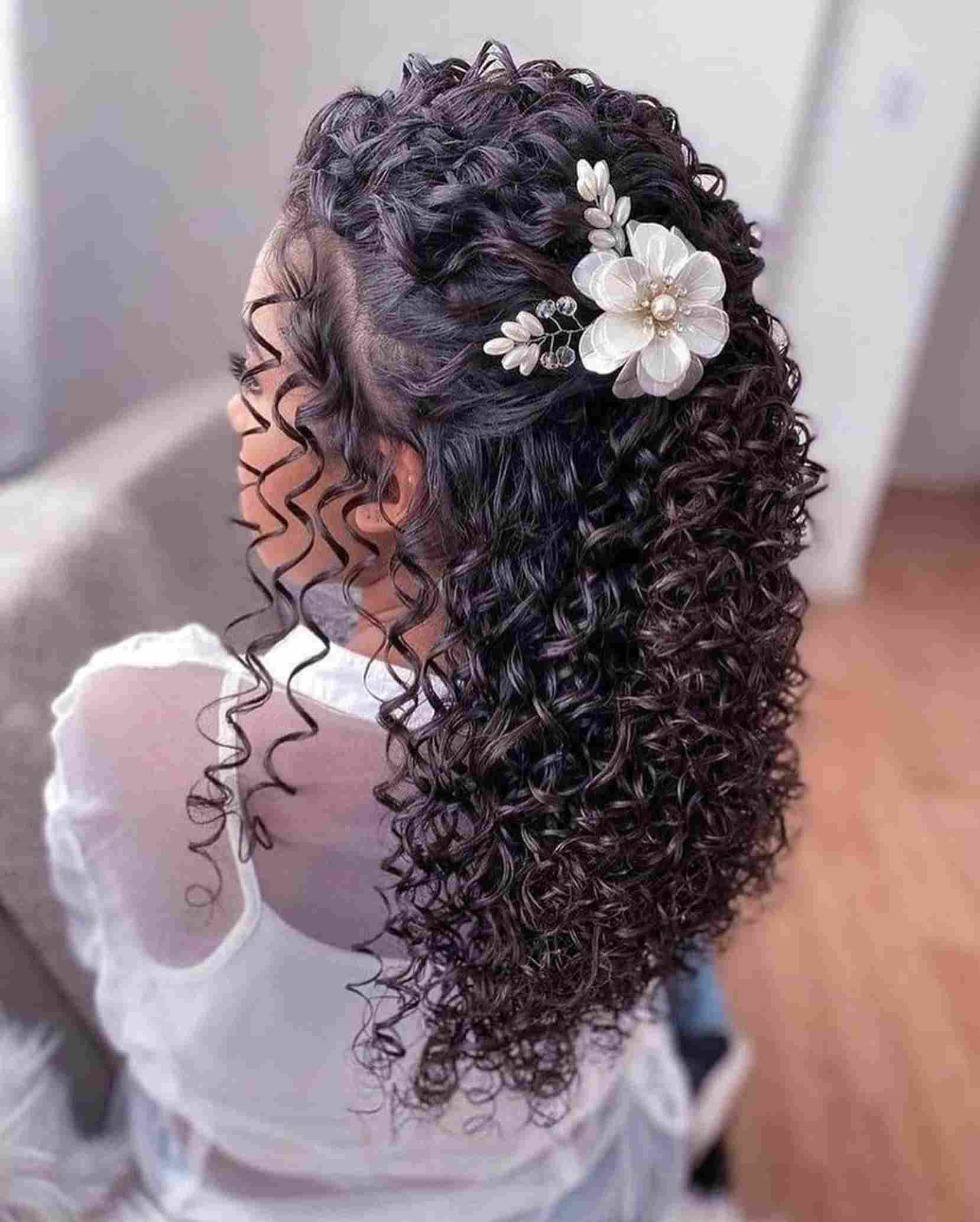 penteados para noiva com cabelo cacheado