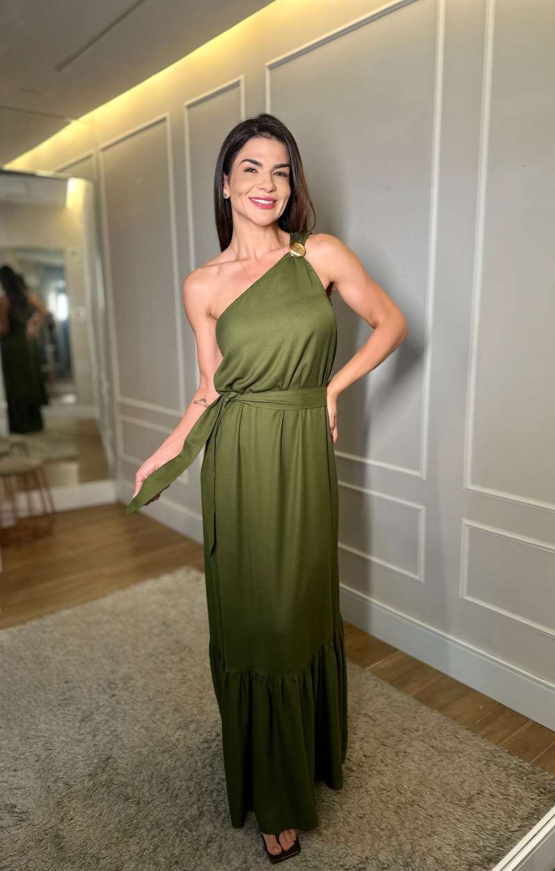 Tendências de vestidos de um ombro só para 2024