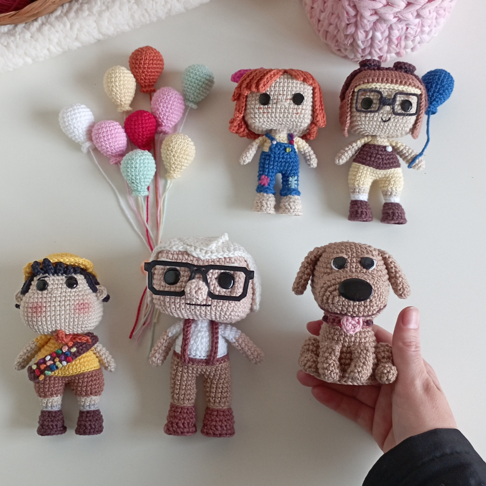 personagens de desenhos em amigurumi