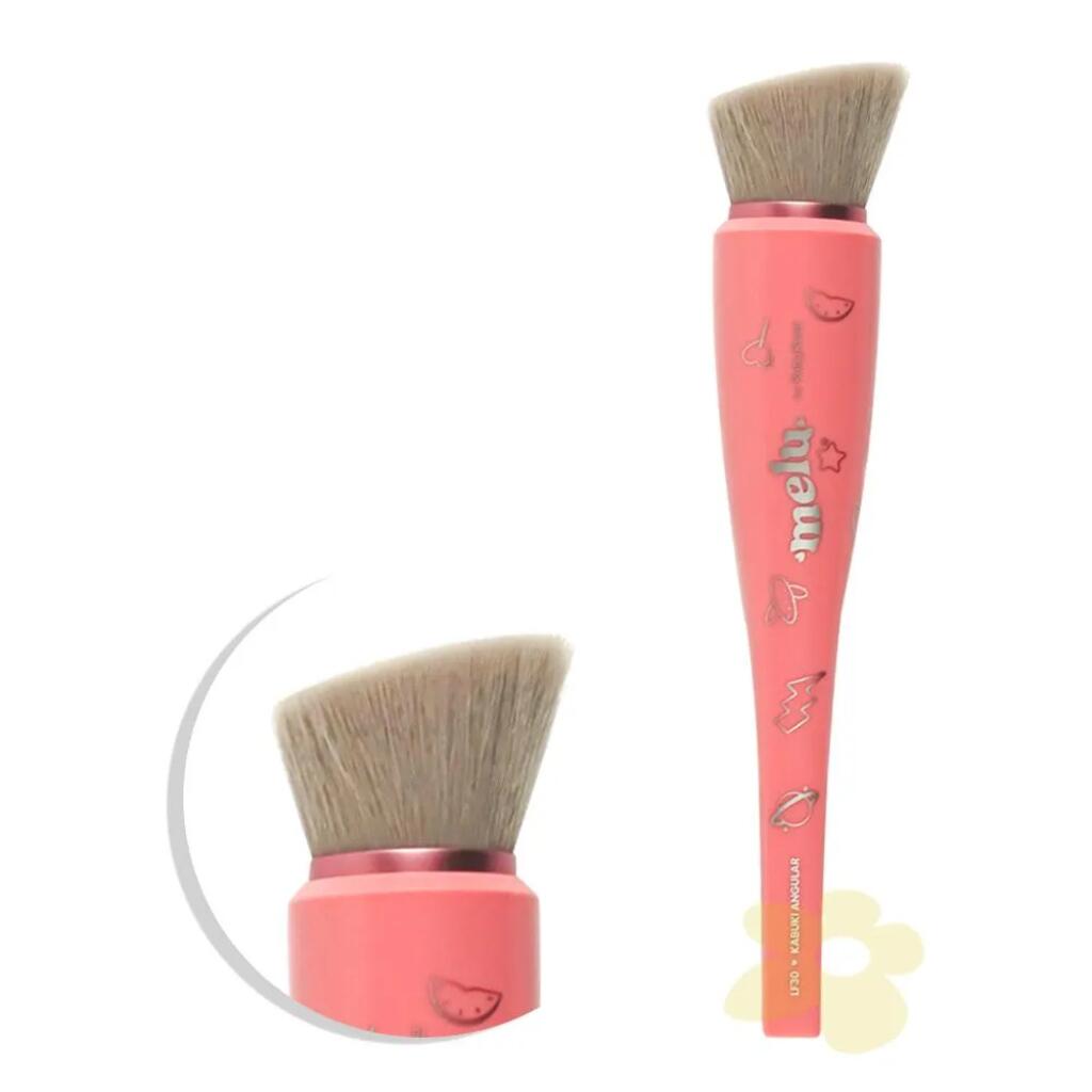 5 Dicas Essenciais para um Acabamento Impecável com Pincel Kabuki