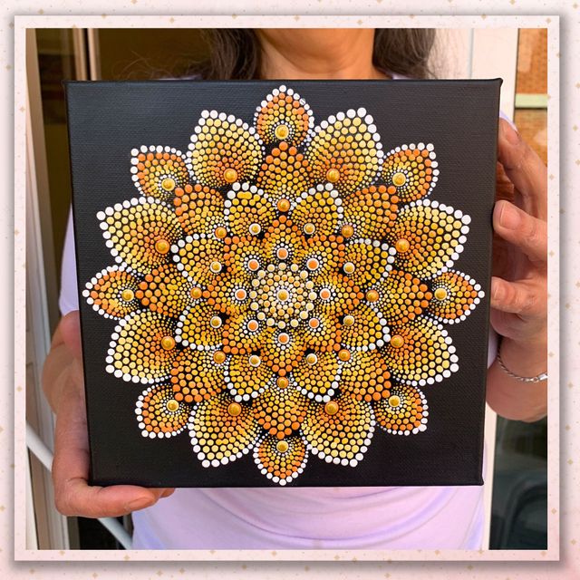 pintura de mandalas em pontilhismo