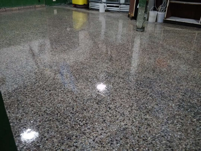 Granito para Áreas Externas: Durabilidade e Segurança com os Acabamentos Certos