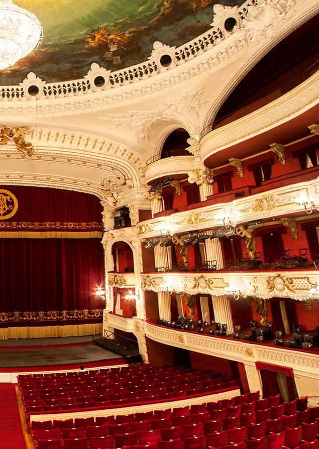 melhor piso para palco de teatro