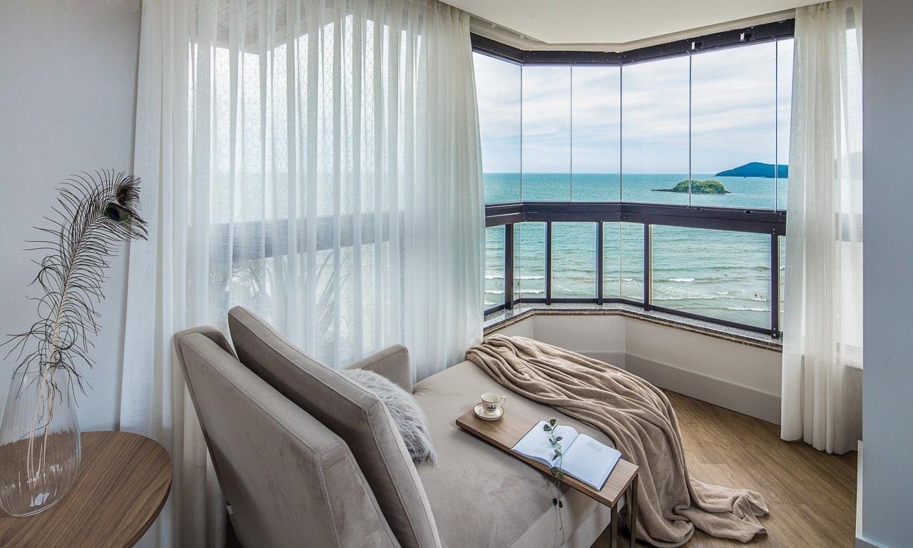 vantagens porcelanato cerâmica e vinílico para litoral