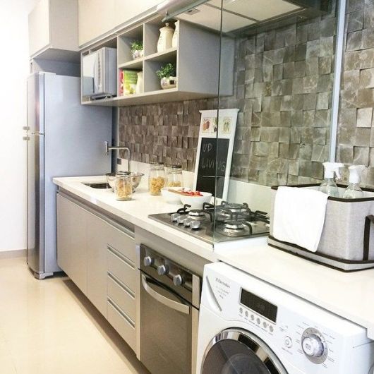piso para cozinha e lavanderia juntas