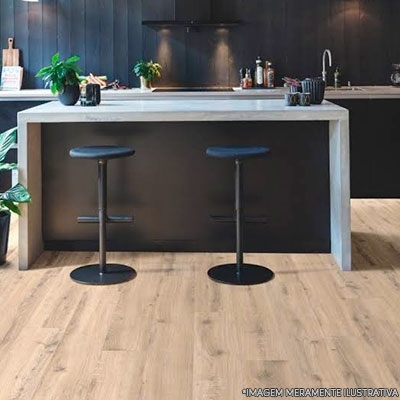 manutenção de piso de cozinha