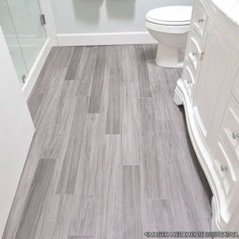 Manutenção e Limpeza do Piso Vinílico: Dicas Essenciais
