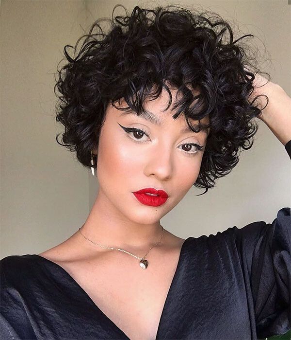 Pixie Cut Cacheado: Guia Completo de Estilos para Cada Tipo de Rosto