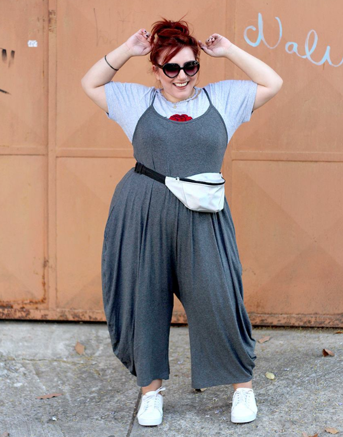 pochete colorida: onde usar e como combinar