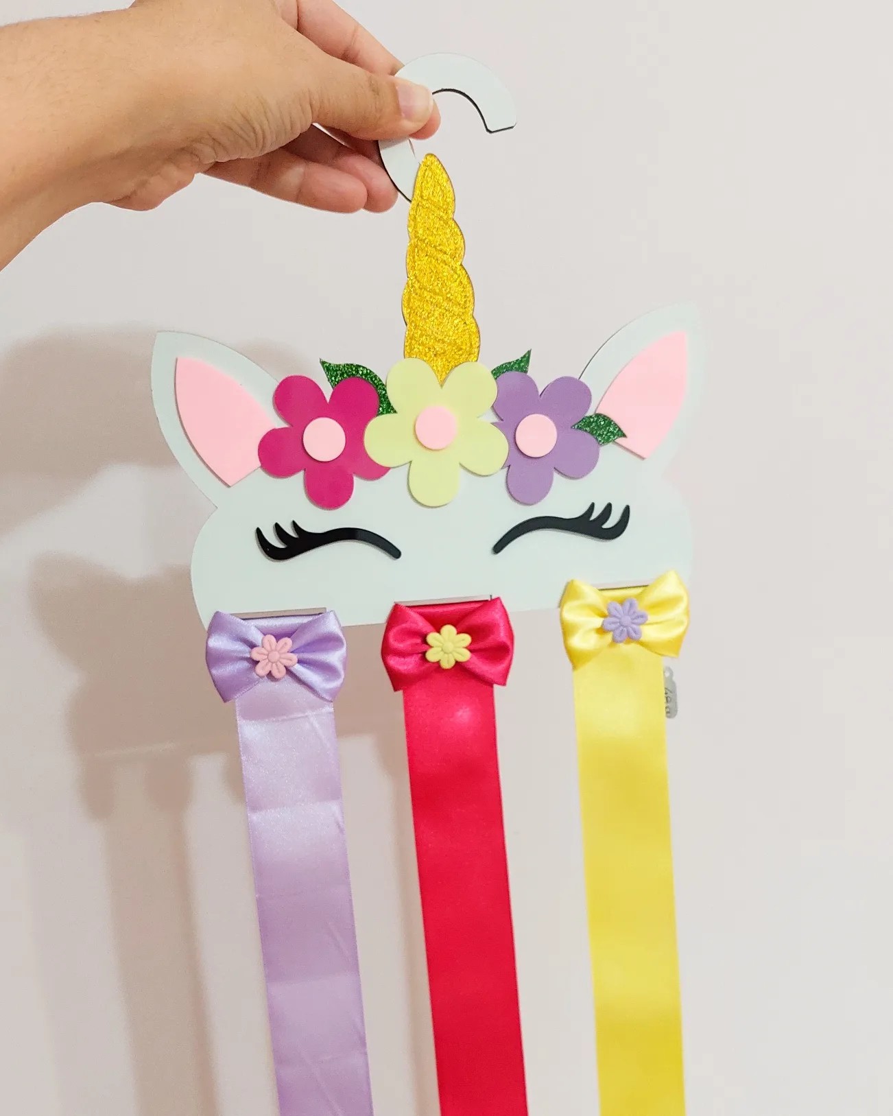 Porta Laços 3 em 1: A Solução Perfeita para Organizar Tudo