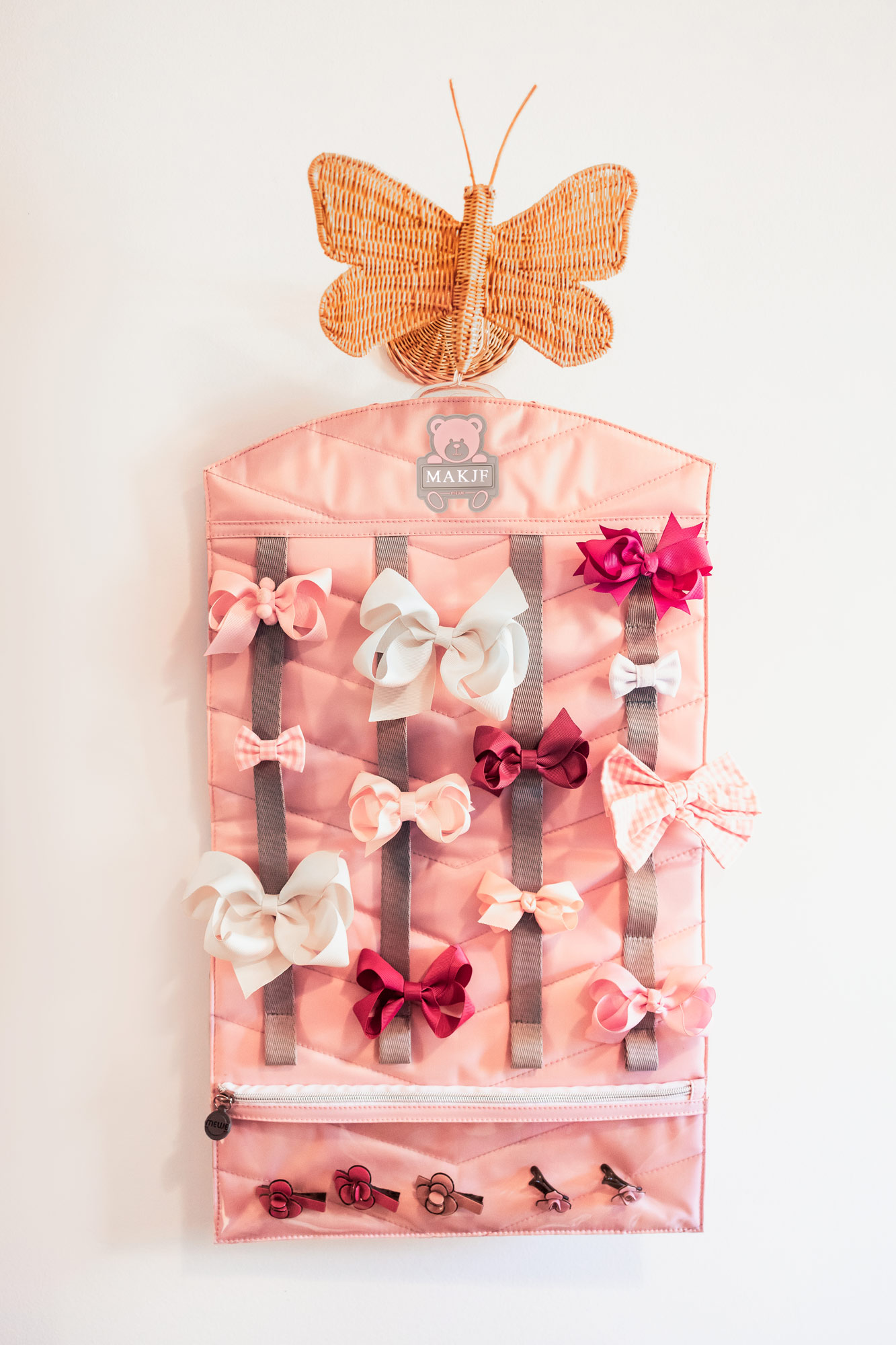 Porta Laços 3 em 1: A Solução Perfeita para Organizar Tudo