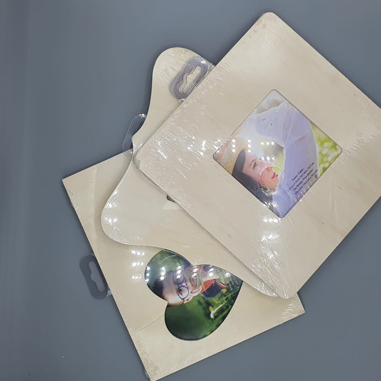 Porta-Retratos de Papelão Personalizados: A Solução Ideal para Brindes Corporativos