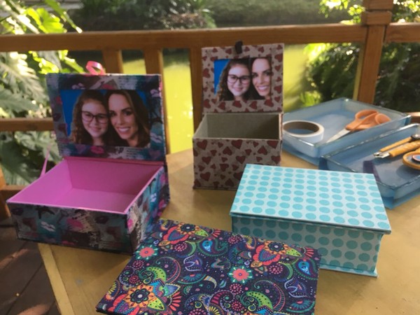 porta revista de papelão reforçado