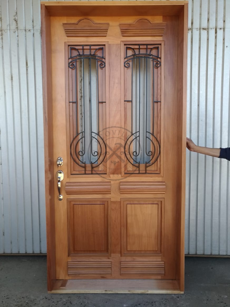 portas de madeira