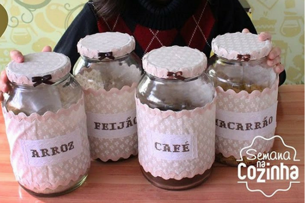 potes de vidro na decoracao da cozinha