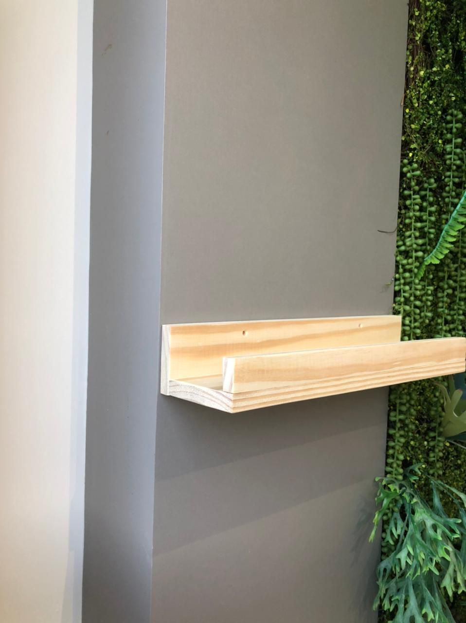 onde comprar prateleira de madeira para fotos