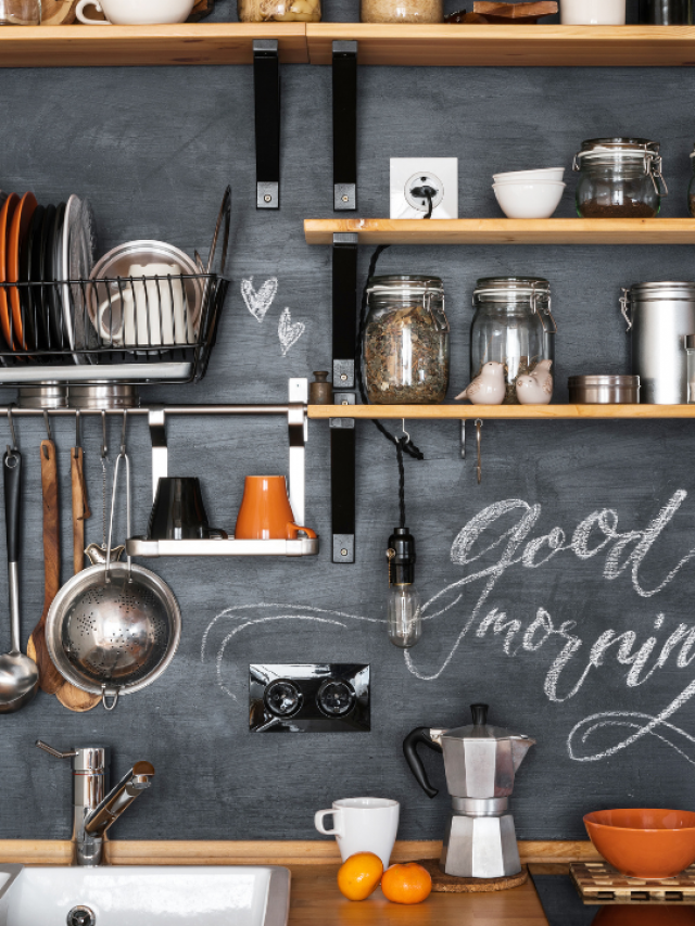 erros comuns ao instalar prateleiras de cozinha