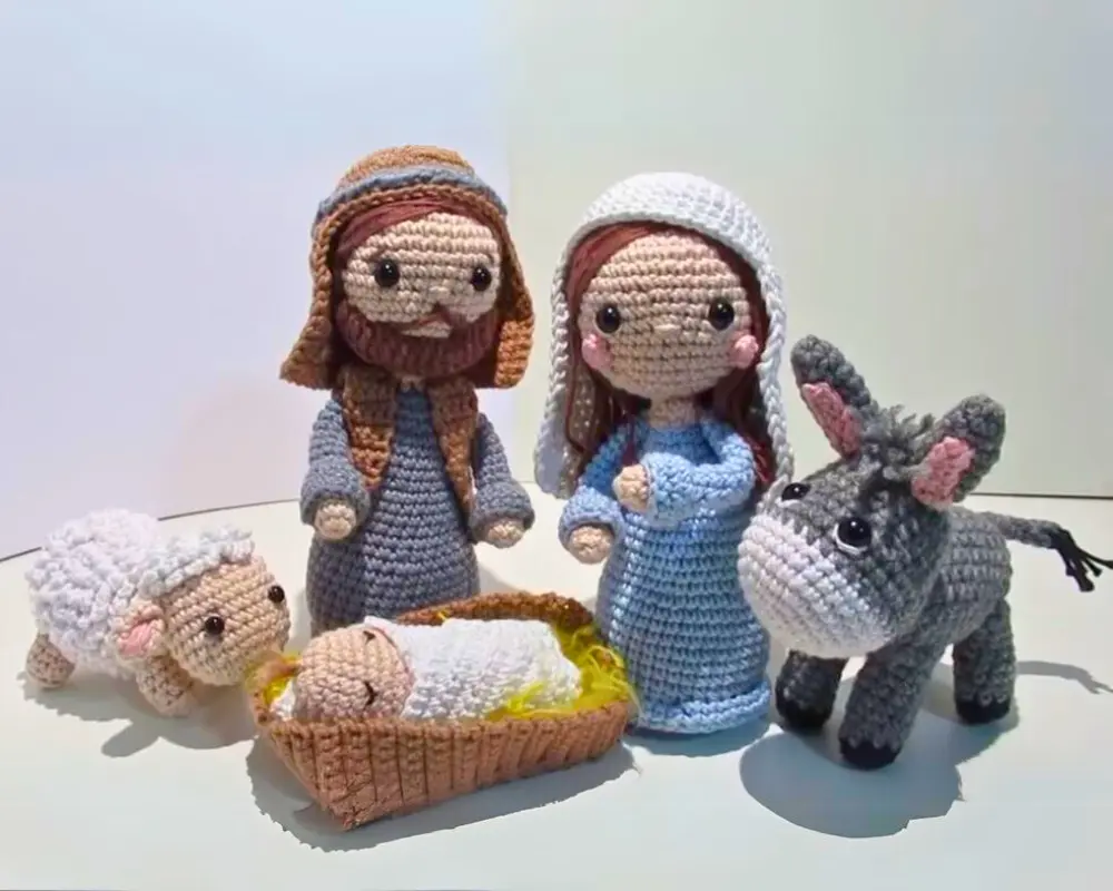 Presépio amigurumi com 13 peças